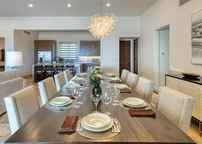 Luxury Coastal Retreat - Pool & World-class Golf *