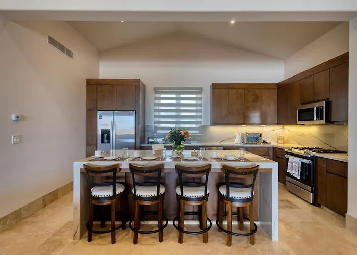 Luxury Coastal Retreat - Pool & World-class Golf Cabo San Lucas