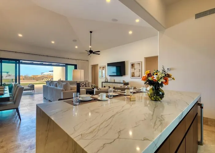 Luxury Coastal Retreat - Pool & World-class Golf Cabo San Lucas