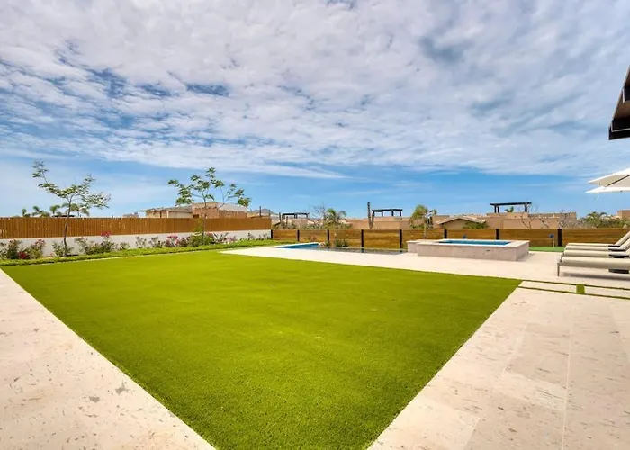 Ferienhaus Luxury Coastal Retreat - Pool & World-class Golf *