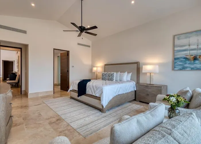 Ferienhaus Luxury Coastal Retreat - Pool & World-class Golf