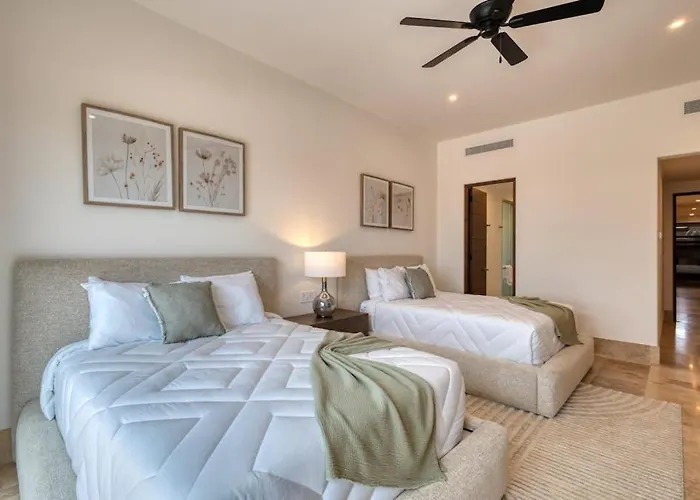 Luxury Coastal Retreat - Pool & World-class Golf Ferienhaus *
