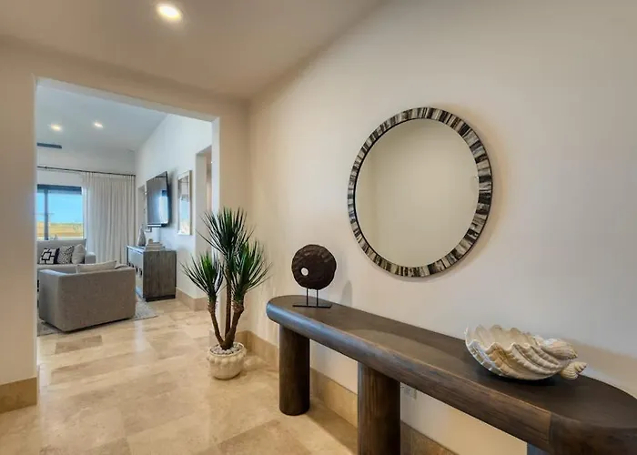 Luxury Coastal Retreat - Pool & World-class Golf