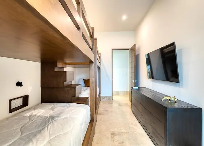 Luxury Coastal Retreat - Pool & World-class Golf *