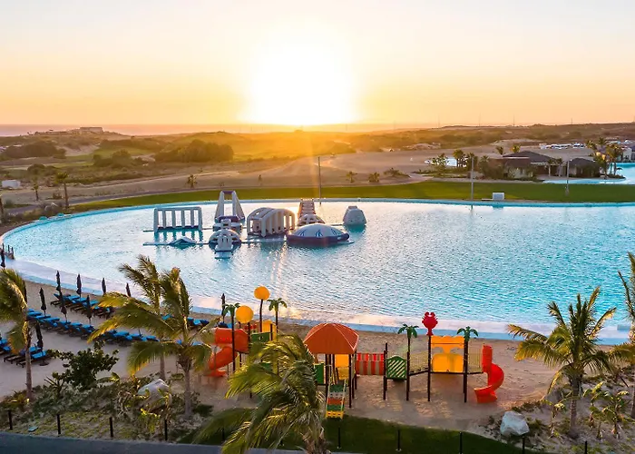 Ferienhaus Luxury Coastal Retreat - Pool & World-class Golf